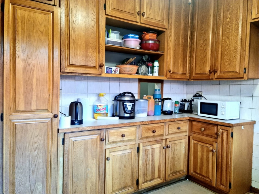3 Bedroom Property for Sale in Belgravia Northern Cape